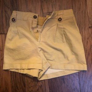 Medium shorts